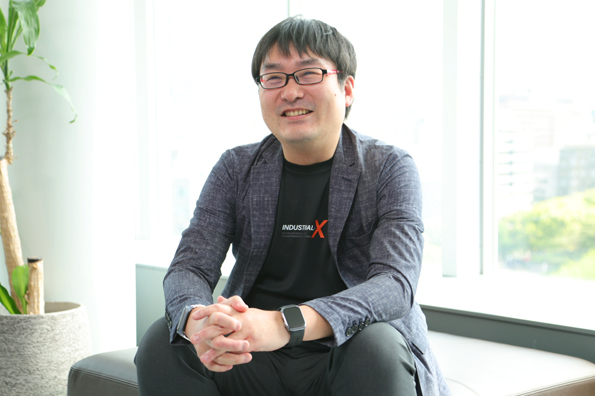 大久保様が話す姿